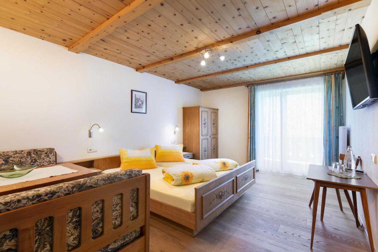 Hotel Chavalatsch Tubre Εξωτερικό φωτογραφία